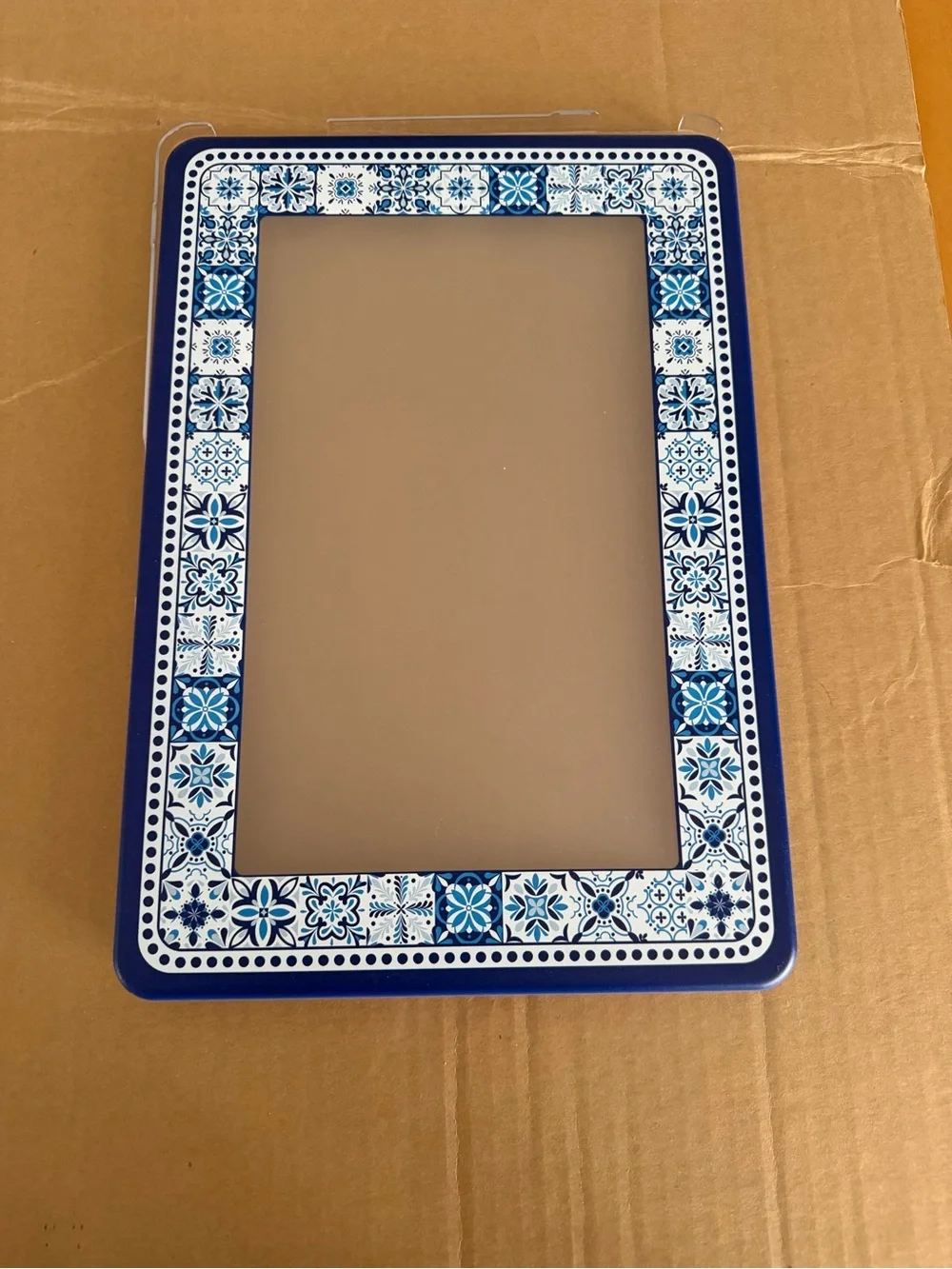 Apple Neo MacBook Blue Pattern Frame and Clear Protective Back Cover